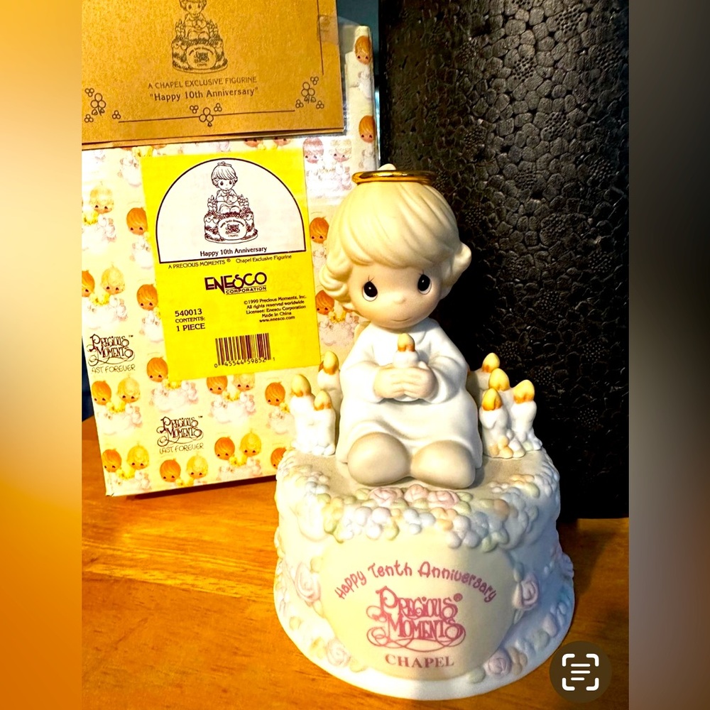 Precious Moments, “Happy 10th Anniversary”, A Chapel Exclusive Figurine.
